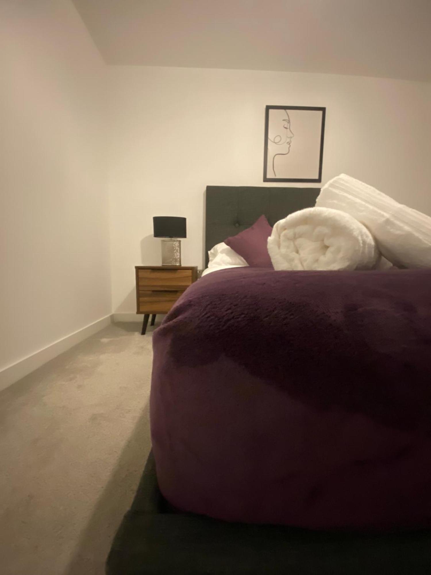 Luxury York Apartment, Free Parking & Free Gym ภายนอก รูปภาพ